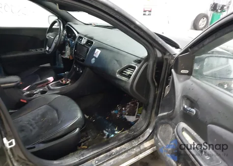 2011 Chrysler 200 S из США, поврежденный, VIN 1C3BC8FG7BN567464